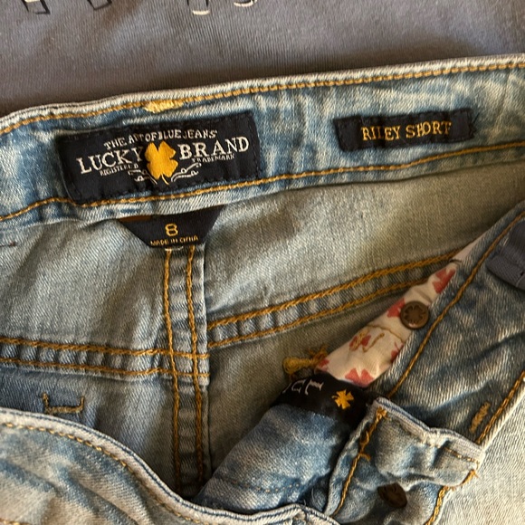 Lucky Brand Shorts & Unicorn Top Set - Picture 3 of 7